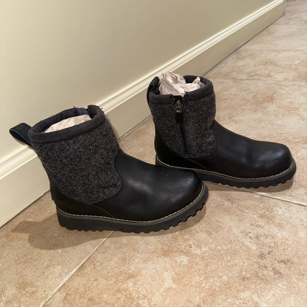 Black and Gray Ankle Boots kids size 12